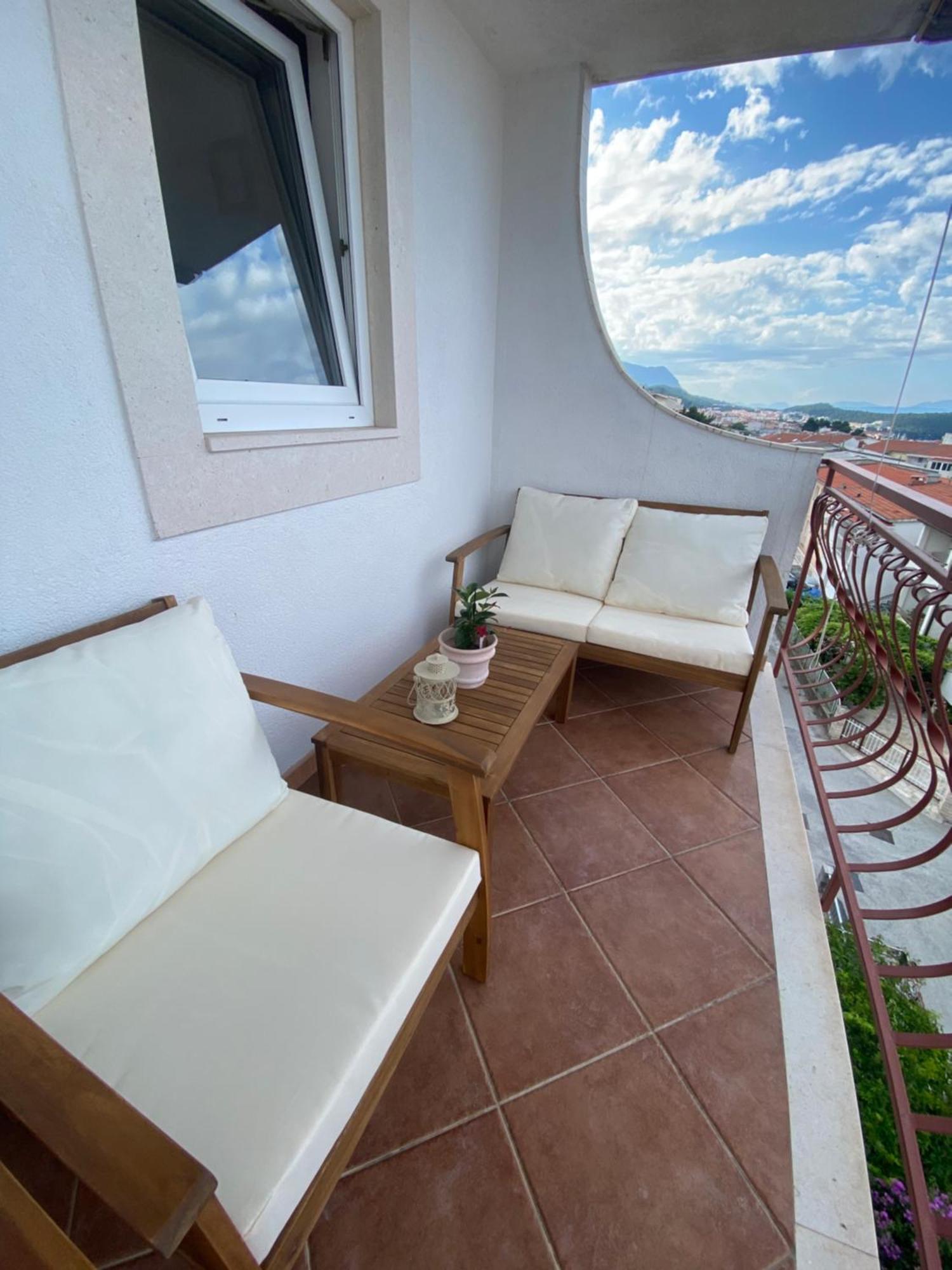 Apartmani Niks Makarska Zewnętrze zdjęcie