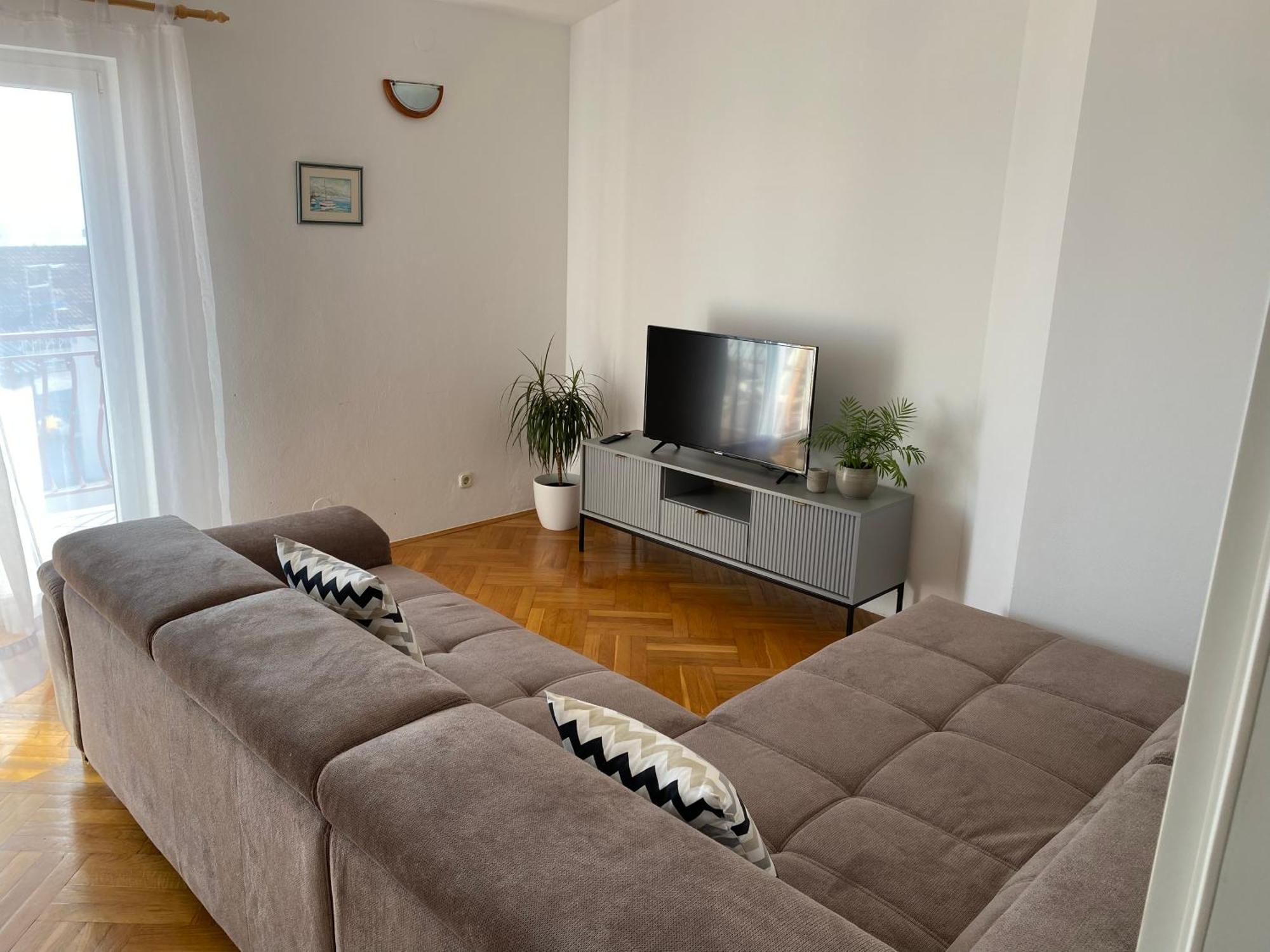 Apartmani Niks Makarska Zewnętrze zdjęcie